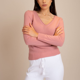 Lightweight cashmere pullover with V-neck