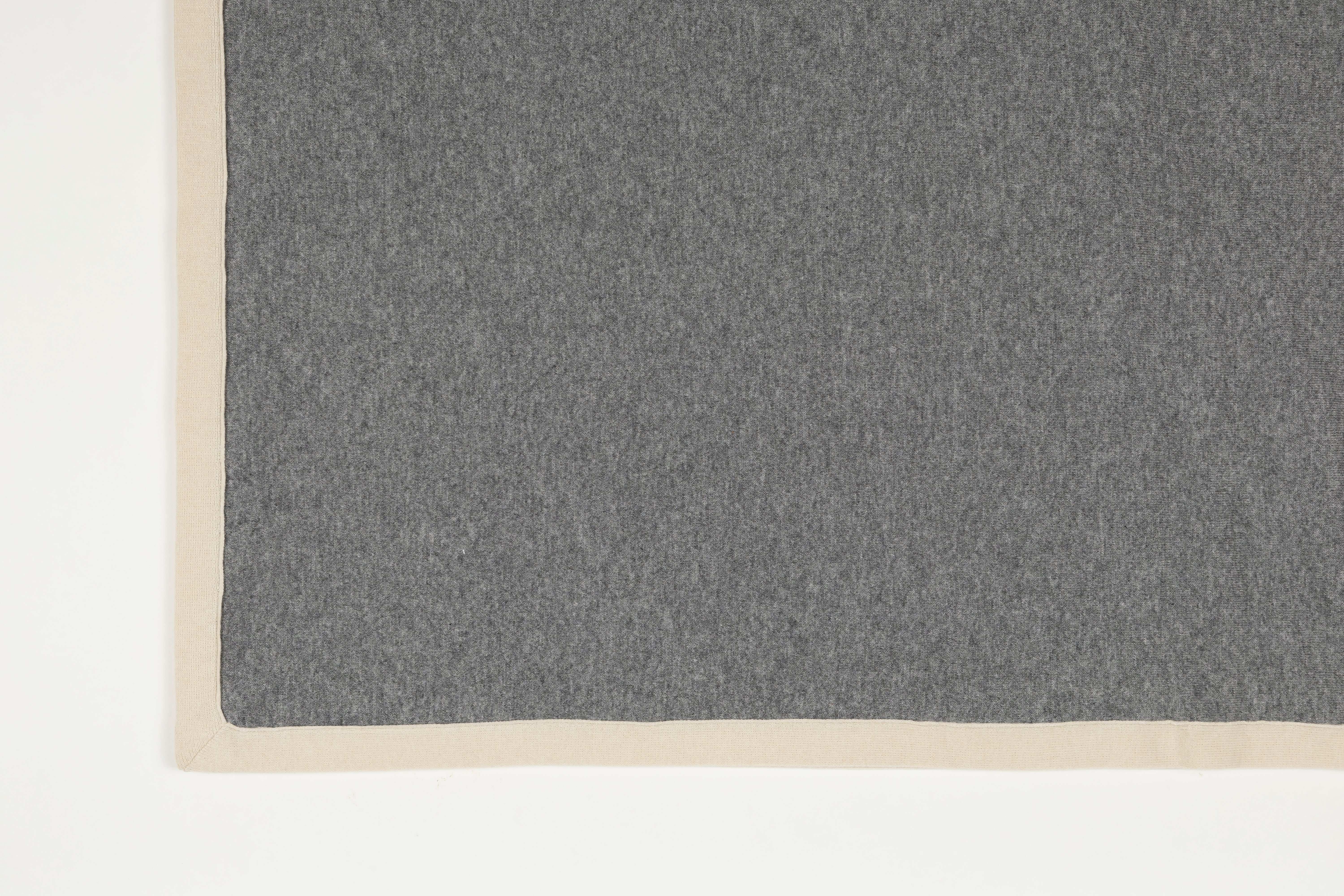 Two-tone cashmere blanket (CO 202)