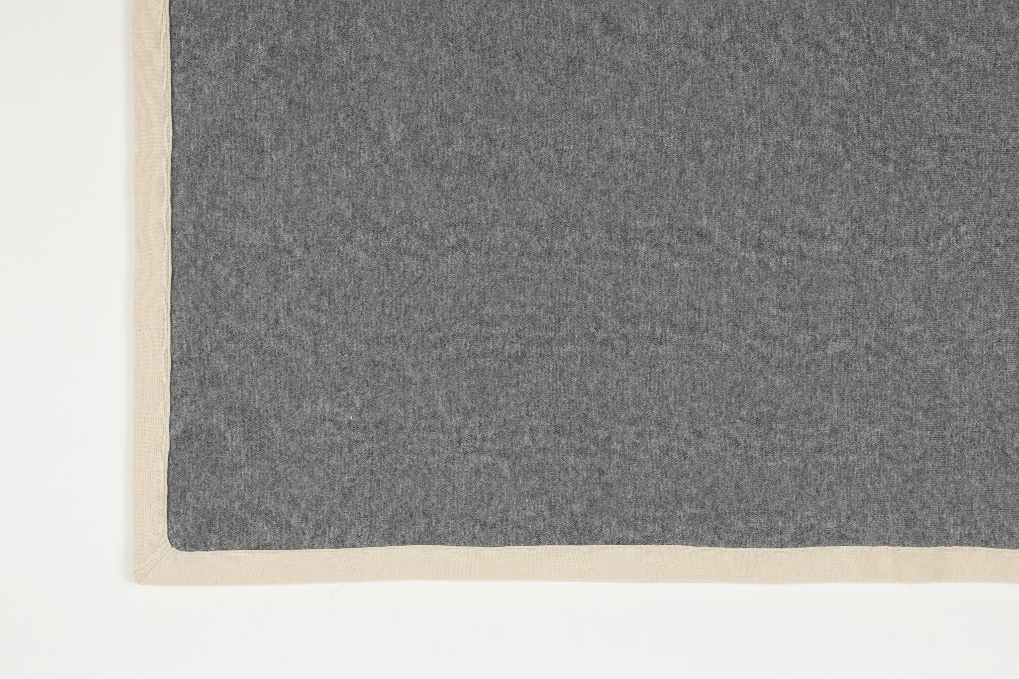Two-tone cashmere blanket (CO 202)