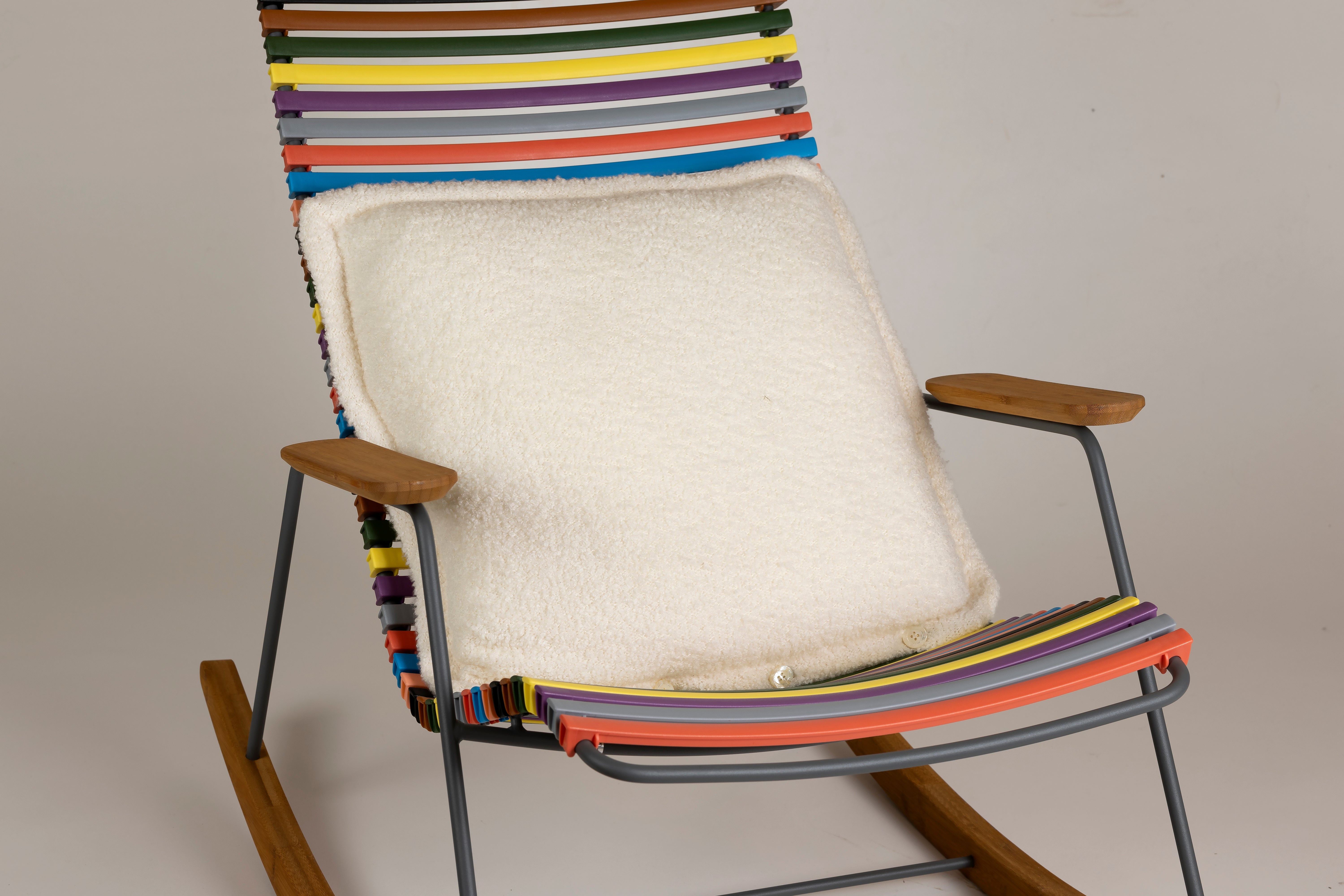 Merino wool cushion with boucle effect weave (CU 101)