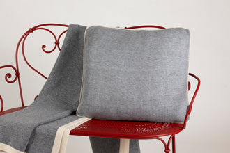 Cuscino in cotone e seta in tessitura a coste e micropaillettes (CU 106)