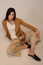 Cardigan with handmade three-color pockets