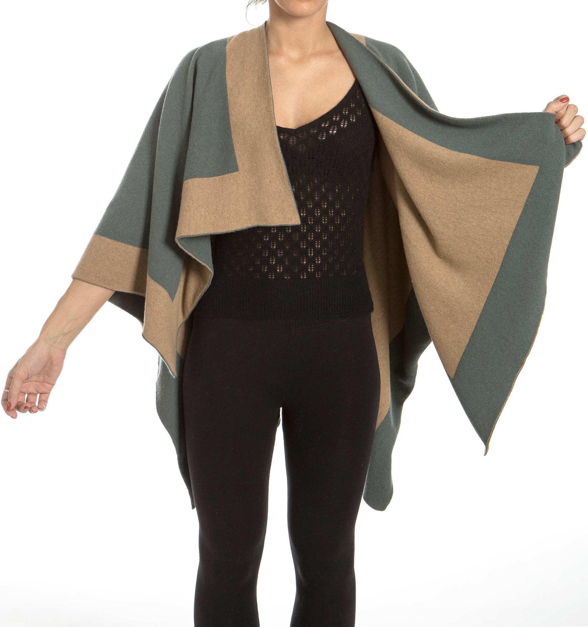 Poncho Elise