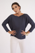 Round neck sweater