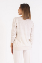 Round neck sweater