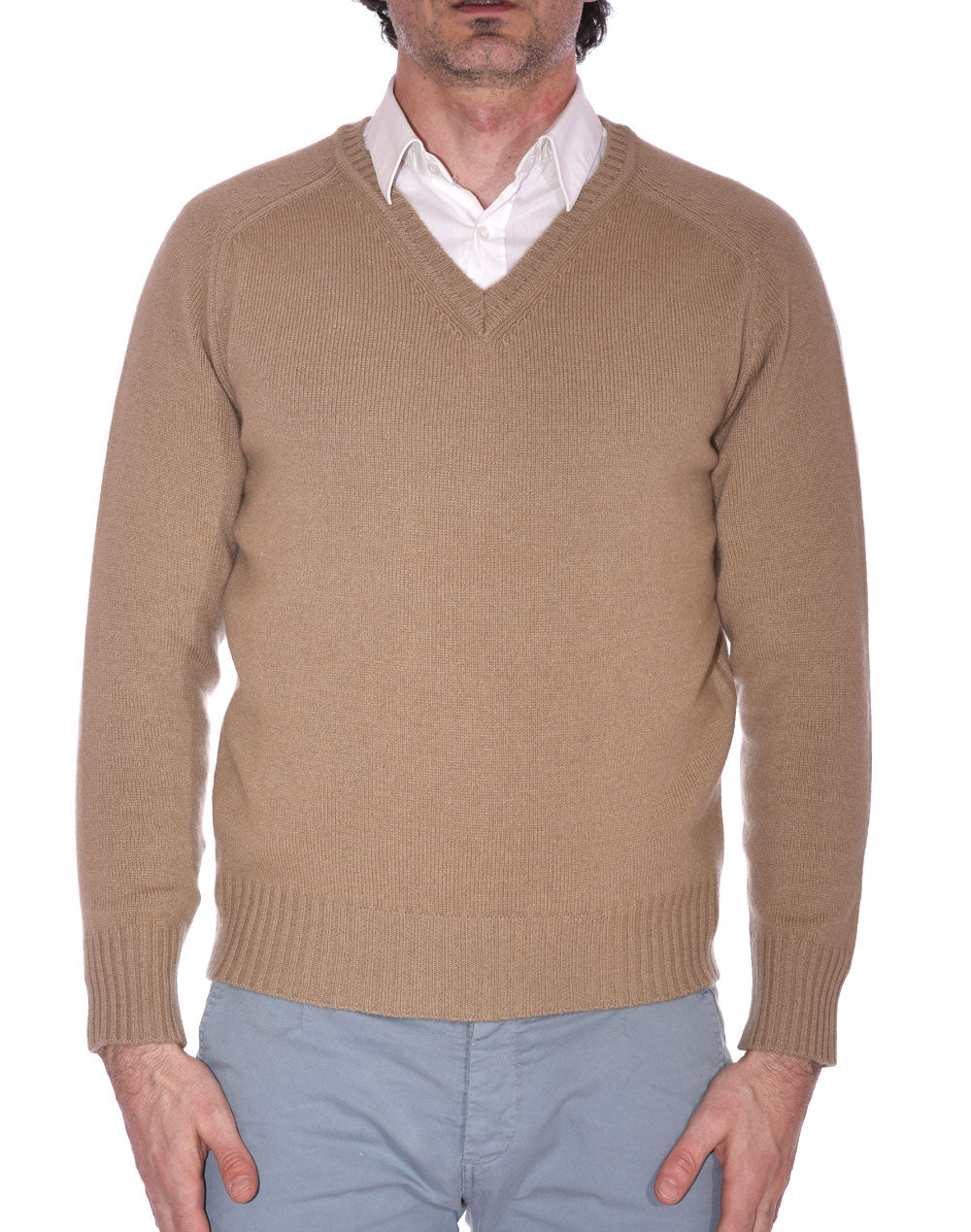 100% cashmere V-neck pullover